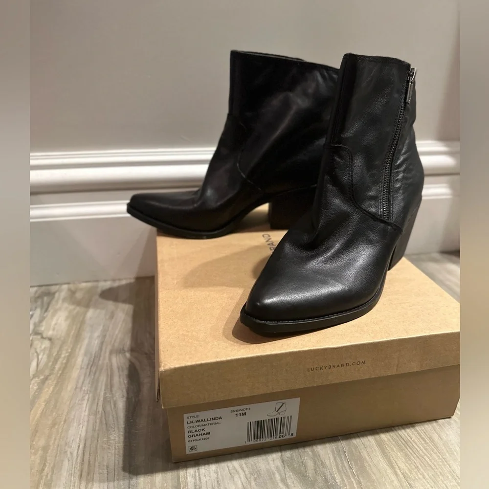 Lucky Brand nwt lucky
